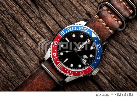 men wristwatch with leather strap men wristwatch with leather strap 78233282