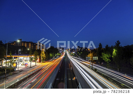 大阪都市夜景 新御堂筋 光の軌跡 大阪都市夜景 新御堂筋 光の軌跡 78236218
