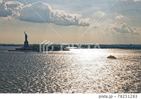 Liberty Island and the Statue of Liberty - New York Liberty Island and the Statue of Liberty - New York 78251283
