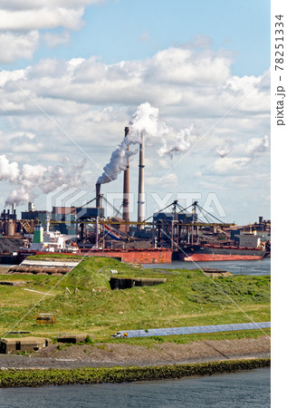 Tata Steel Plant Ijmuiden Holanda Foto de archivo - Imagen de