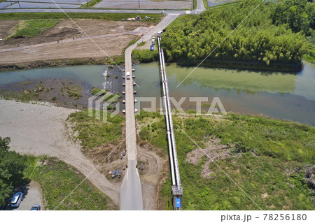 埼玉の沈下橋（冠水橋）稲荷橋・都幾川　埼玉県東松山市（ドローンによる空撮） 78256180