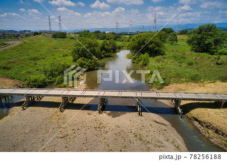 埼玉の沈下橋(冠水橋)島田橋・越辺川 埼玉県坂戸市(ドローンによる空撮) 埼玉の沈下橋(冠水橋)島田橋・越辺川 埼玉県坂戸市(ドローンによる空撮) 78256188