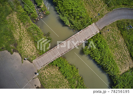 埼玉の沈下橋(冠水橋)鎌取橋・小畔川 埼玉県川越市(ドローンによる空撮) 埼玉の沈下橋(冠水橋)鎌取橋・小畔川 埼玉県川越市(ドローンによる空撮) 78256195