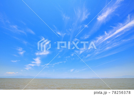 夏めく有明海 青い空と雲 夏めく有明海 青い空と雲 78256378