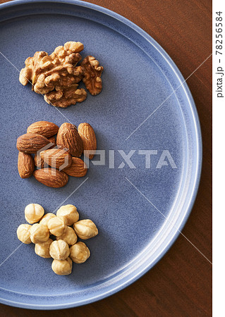 健康食品のロカボナッツ アーモンド くるみ ヘーゼルナッツ 健康食品のロカボナッツ アーモンド くるみ ヘーゼルナッツ 78256584