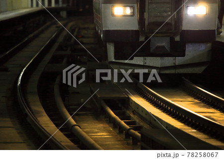 線路を照らすライト パターン1/2 線路を照らすライト パターン1/2 78258067