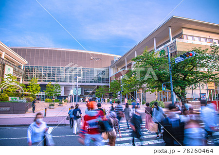日本の横浜都市景観 たまプラーザ駅などを望む 78260464