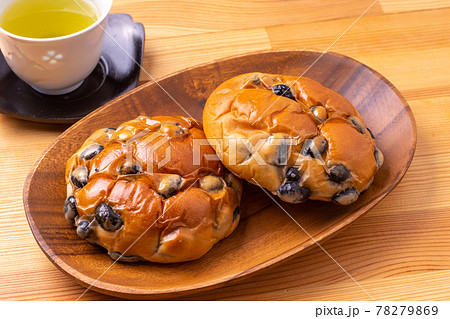 黒豆パン 78279869