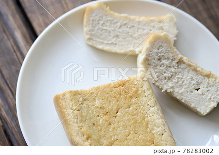 手作りのしっとり濃厚チーズテリーヌ 78283002