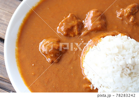 シンプルな柔らかお肉のバターチキンカレー 78283242