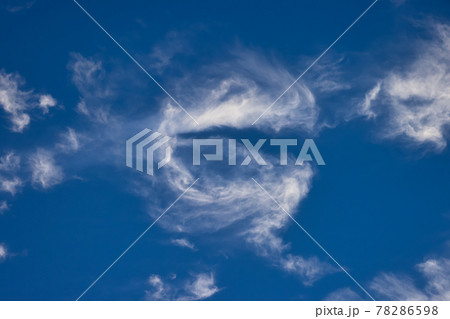 View of Cloudscape during a colorful and sunny spring day 78286598