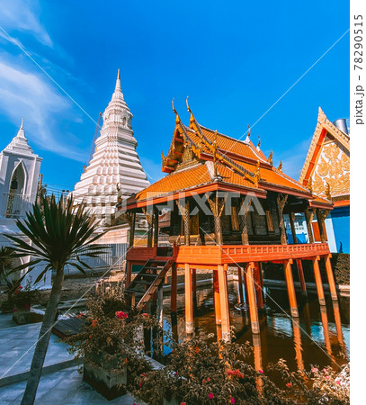 Around the khlong near Wat Paknam Bhasicharoen, a temple, pagoda and Buddha statue in Bangkok 78290515