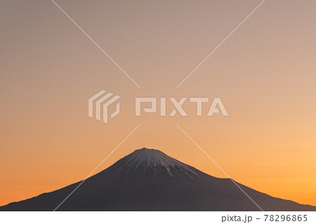 浜石岳から望む富士山(夜明け) 浜石岳から望む富士山(夜明け) 78296865