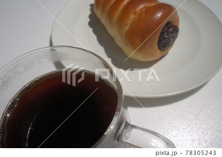 コーヒーとチョココロネ コーヒーとチョココロネ 78305243