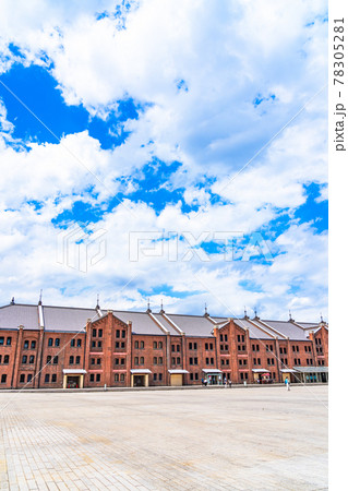 横浜の都市風景 みなとみらい 赤レンガ倉庫周辺の風景 78305281