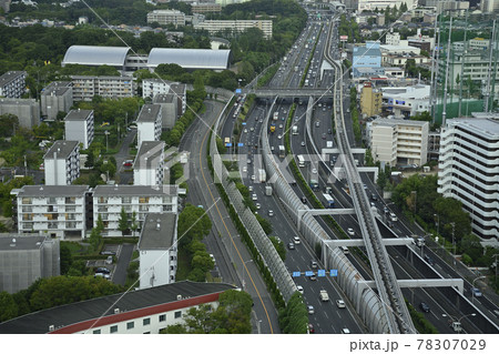 千里ニュータウン新千里東町（大阪府豊中市）のUR新千里東町団地と中央環状線 78307029