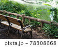 公園のベンチ 78308668