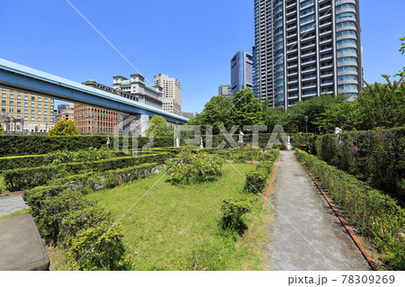 東京 汐留のビル群とイタリア公園 東京 汐留のビル群とイタリア公園 78309269