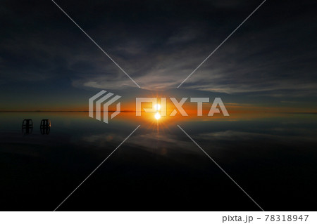 ウユニ塩湖 鏡張りの絶景 南米ボリビア旅行 ウユニ塩湖 鏡張りの絶景 南米ボリビア旅行 78318947