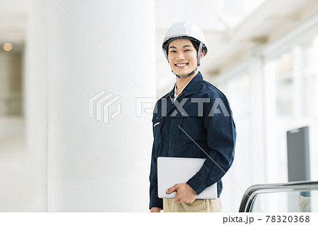 施工管理の男性のポートレート 施工管理の男性のポートレート 78320368