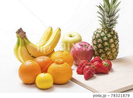 フルーツの集合 人気フルーツ 健康果実 果物集合 イメージ素材の写真素材