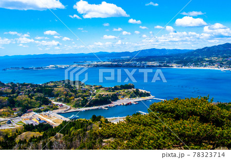 みちのく潮風トレイル　気仙沼大島亀山　山頂から南側の眺め。 78323714