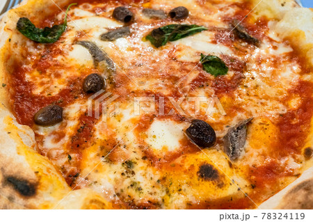 italian pizza Napoli with anchovies and olives italian pizza Napoli with anchovies and olives 78324119