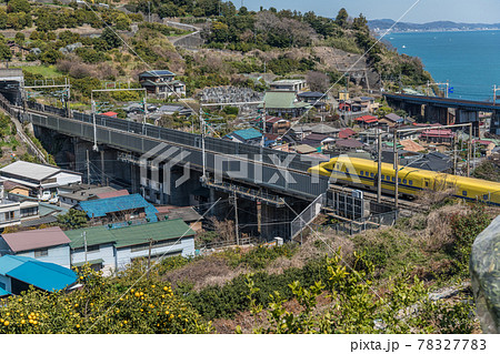 【ミカン畑を疾走する東海道新幹線ドクターイエローT4編成】 78327783