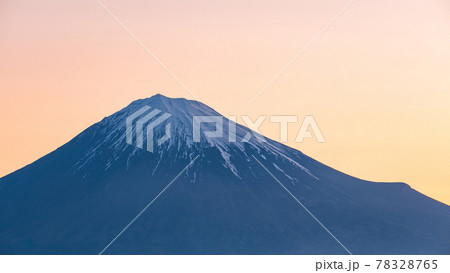 浜石岳から望む富士山(夜明け) 浜石岳から望む富士山(夜明け) 78328765