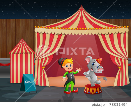 Circus Elephant And Trainer In The Circus Tentのイラスト素材