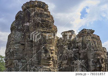カンボジア　バイヨン　アンコールトム　クメールの微笑み 78331857