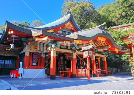 【佐賀県】快晴下の祐徳稲荷神社 78333291