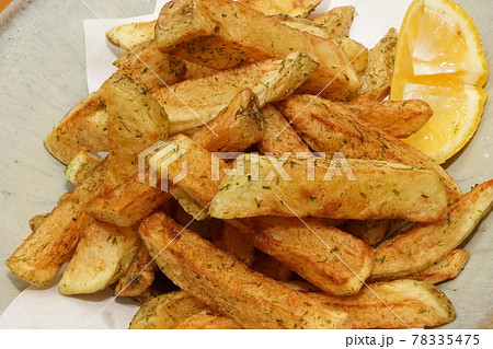 新ジャガのフライドポテト 78335475