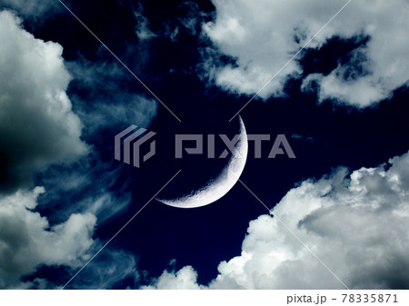 The moon in the night skyのイラスト素材 [78335871] - PIXTA
