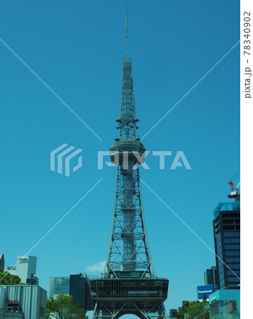 休日の名古屋市　栄　テレビ塔周辺　久屋大通公園  3 78340902