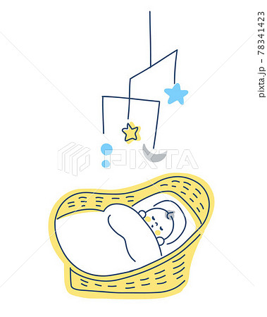 ベビーバスケットで眠る赤ちゃん 78341423