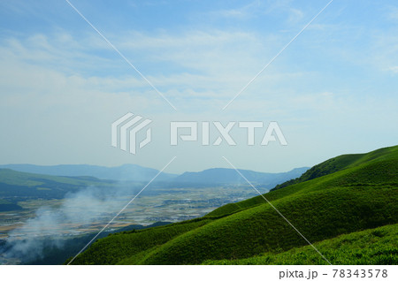 大観峰から眺める5月の阿蘇 大観峰から眺める5月の阿蘇 78343578