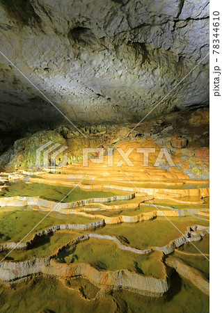 【山口県】秋芳洞の百枚皿 【山口県】秋芳洞の百枚皿 78344610