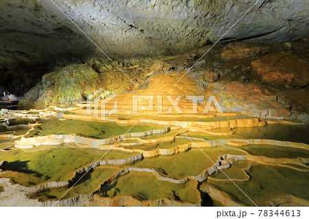 【山口県】秋芳洞の百枚皿 【山口県】秋芳洞の百枚皿 78344613