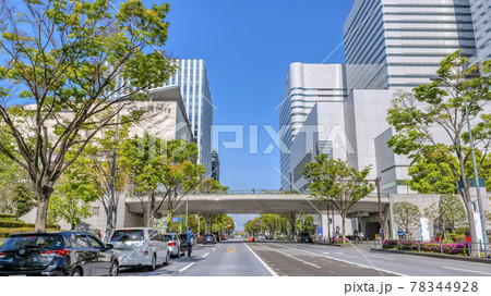 横浜みなとみらいの都市風景　クイーンズスクエア前 78344928