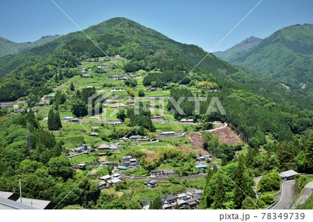 徳島県の秘境　落合集落遠景 78349739