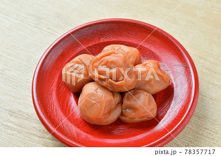 梅干し、うめ干し、調味梅干し、漬物、和食、梅の果実。 78357717