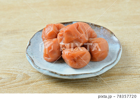 梅干し、うめ干し、調味梅干し、漬物、和食、梅の果実。 78357720