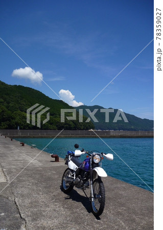 バイクで紀南海岸線から山手を走る 78359027
