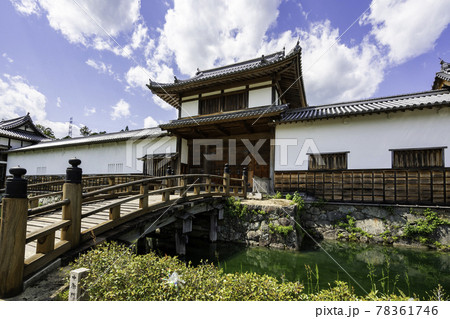 三日月 三日月藩乃井野陣屋跡 中御門 兵庫県佐用郡佐用町 三日月 三日月藩乃井野陣屋跡 中御門 兵庫県佐用郡佐用町 78361746