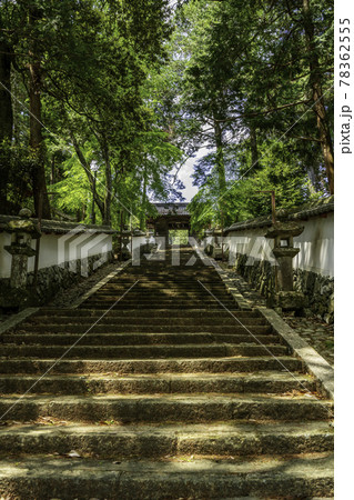 三日月 日岡八幡神社 石段 兵庫県佐用郡佐用町 三日月 日岡八幡神社 石段 兵庫県佐用郡佐用町 78362555