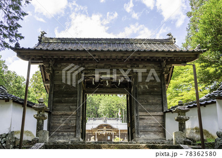 三日月　日岡八幡神社　随身門　兵庫県佐用郡佐用町 78362580