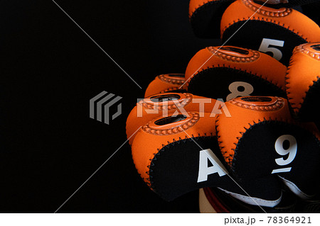 ゴルフバック 黒背景 クロースアップ素材 78364921