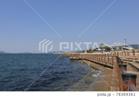 サンポート高松、高松港中央埠頭のせとシーパレット（親水護岸） 78369361