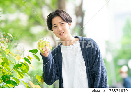 男性ポートレート 78371850